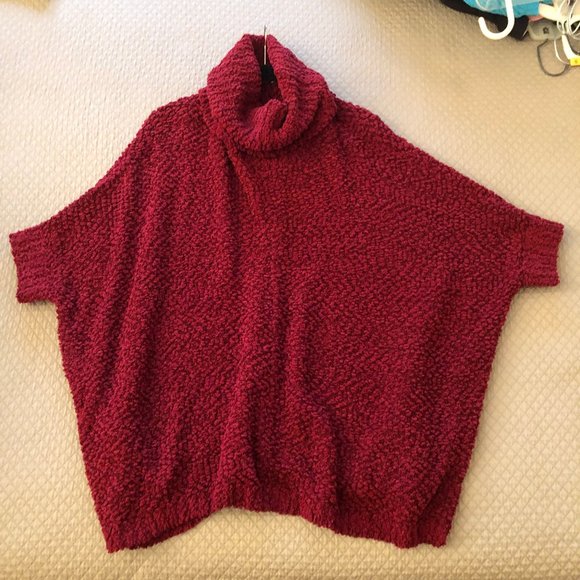 💜Cowl Neck Red Sweater - S/M - Picture 1 of 3